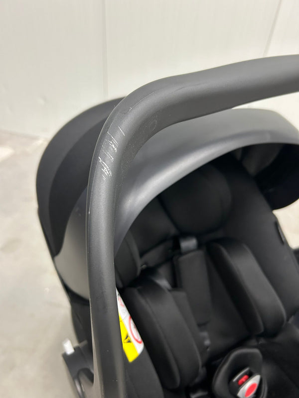 OUTLET COCOON AUTOSTOEL inclusief base - lichte beschadiging
